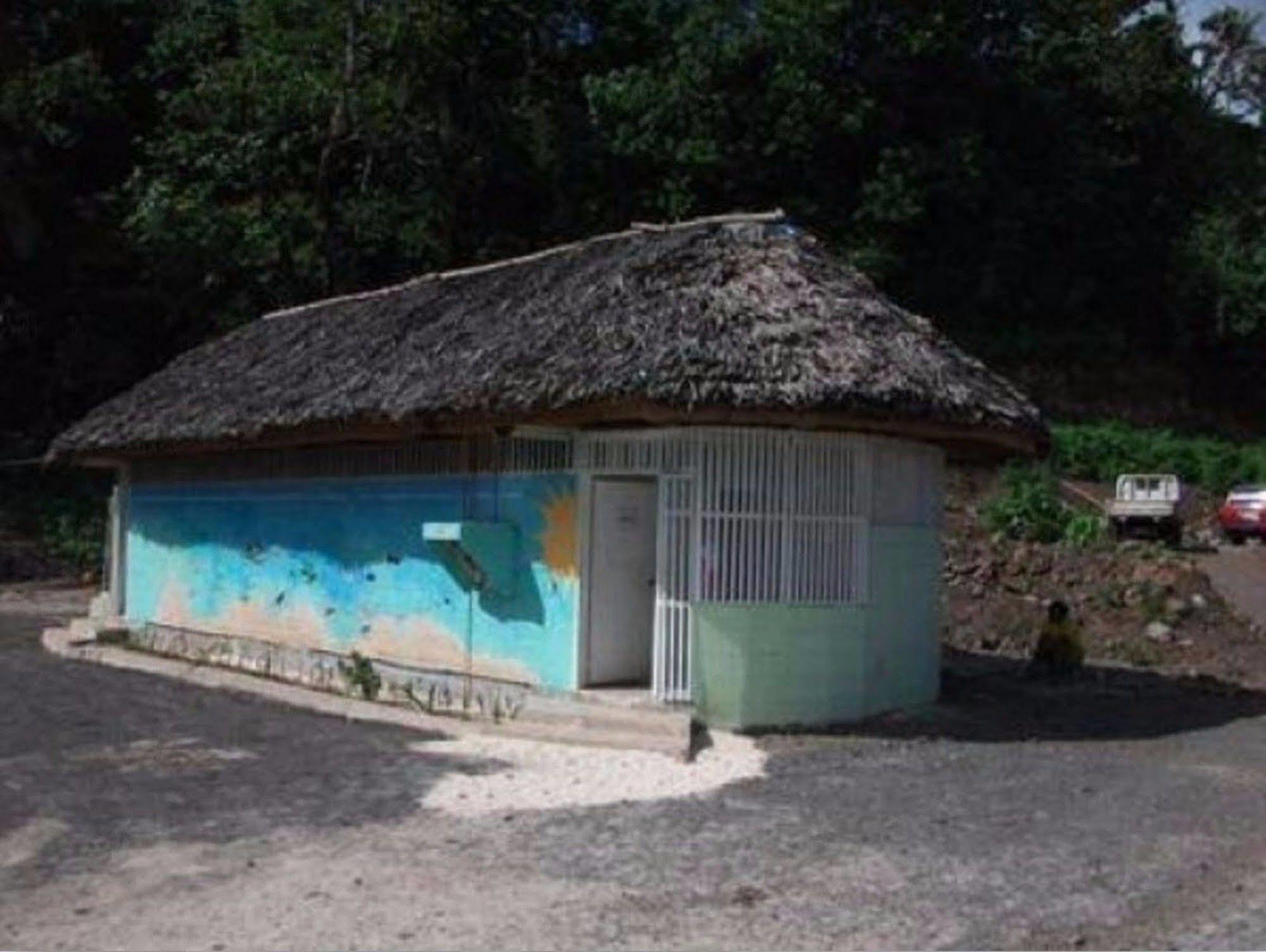 Taufua Beach Fales Lalomanu Exterior foto